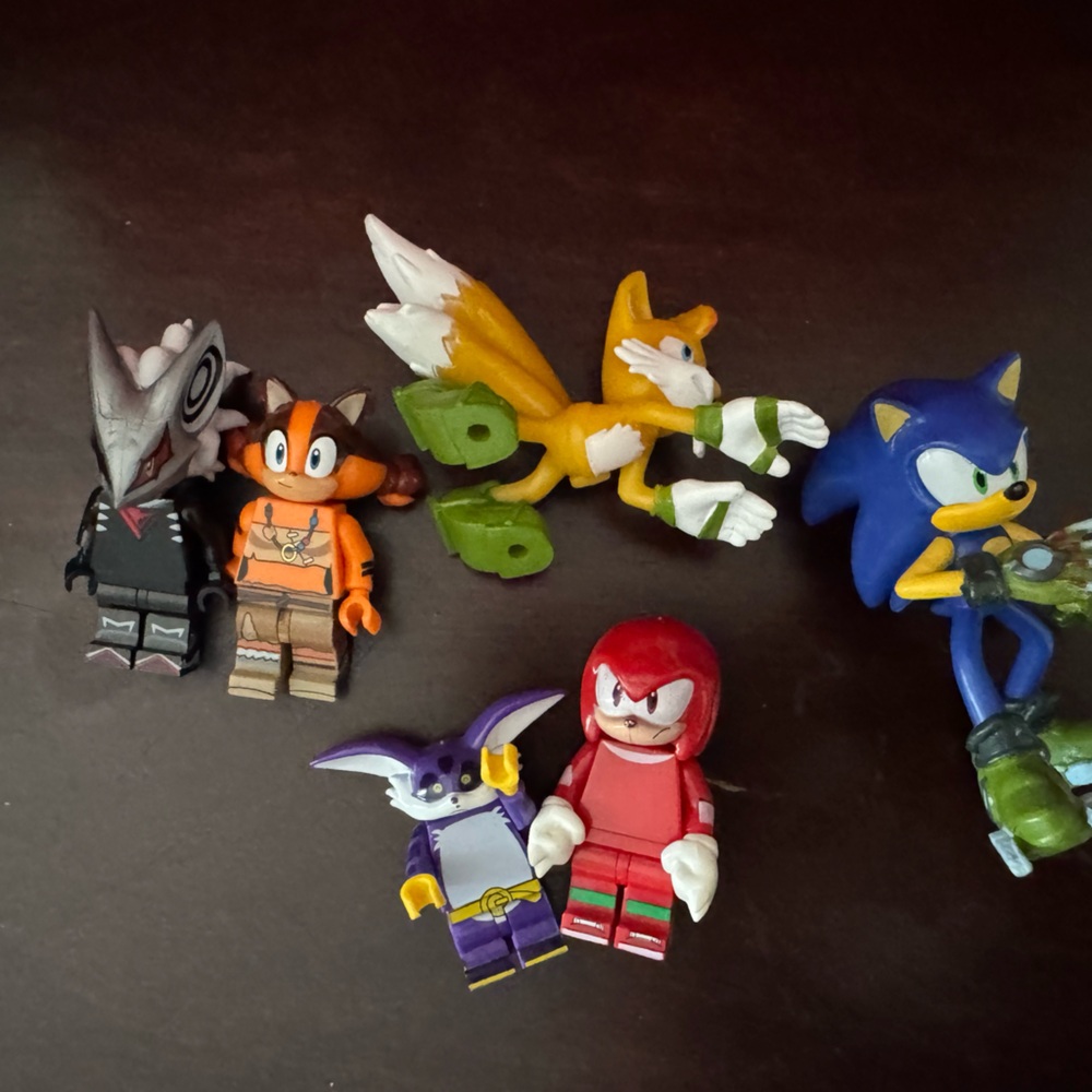 Sonic the Hedgehog Toy bundle